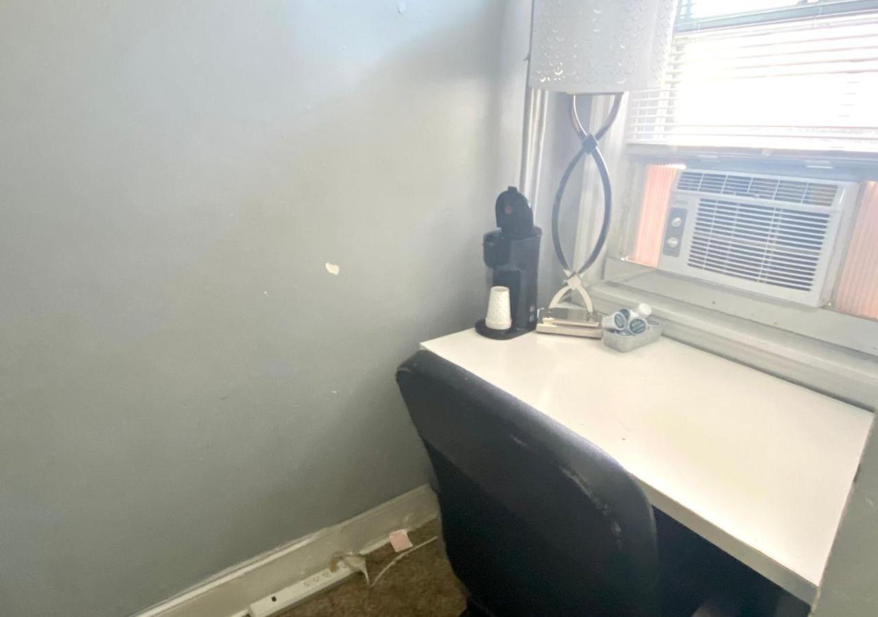 Clover 2900 - Apartment And Rooms With Private Bathroom Near Washington Ave South Philly Philadelphia Luaran gambar
