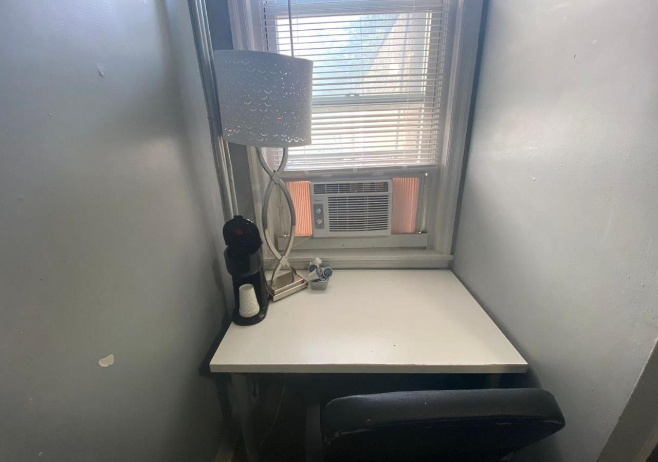 Clover 2900 - Apartment And Rooms With Private Bathroom Near Washington Ave South Philly Philadelphia Bilik gambar